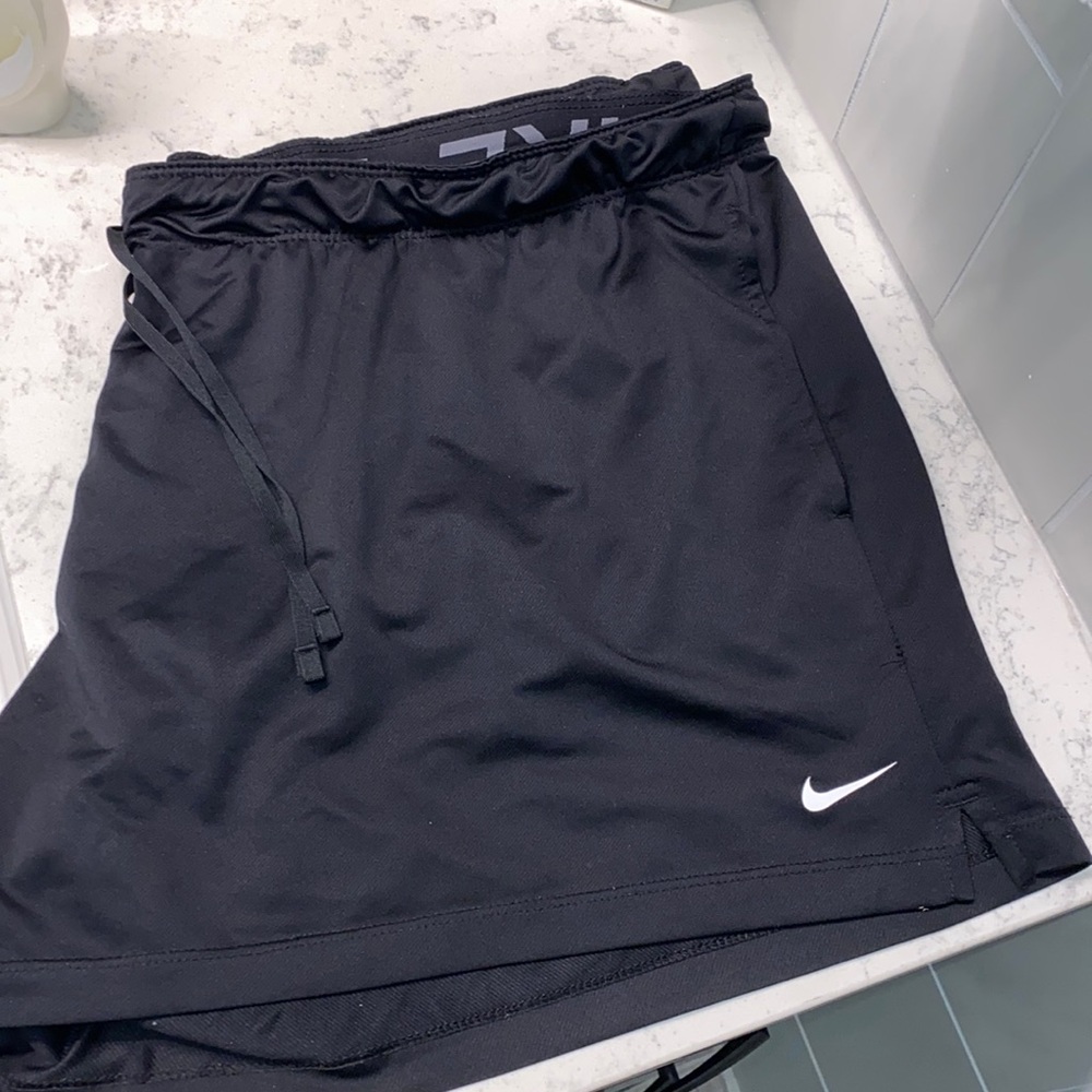 🖤 NIKE DRI-FIT SHORTS W/ POCKETS SIZE XXL